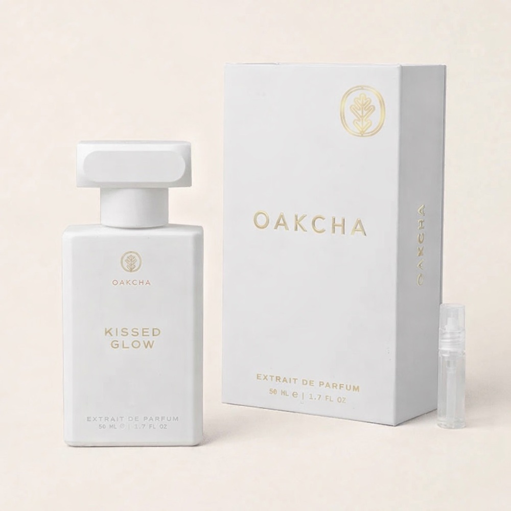 Oakcha Kissed Glow Perfume sample - 3 ml